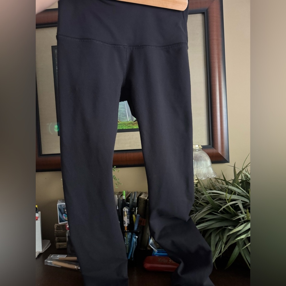 Lululemon size 6 pant